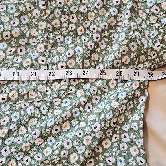 Floral Green button up Shirt - Picture 4 of 5